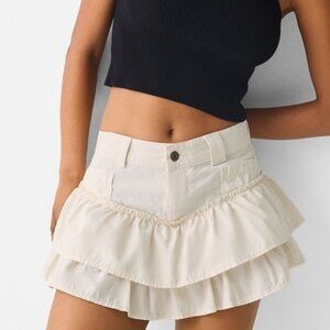 Bershka Off-White Buttoned Skirt